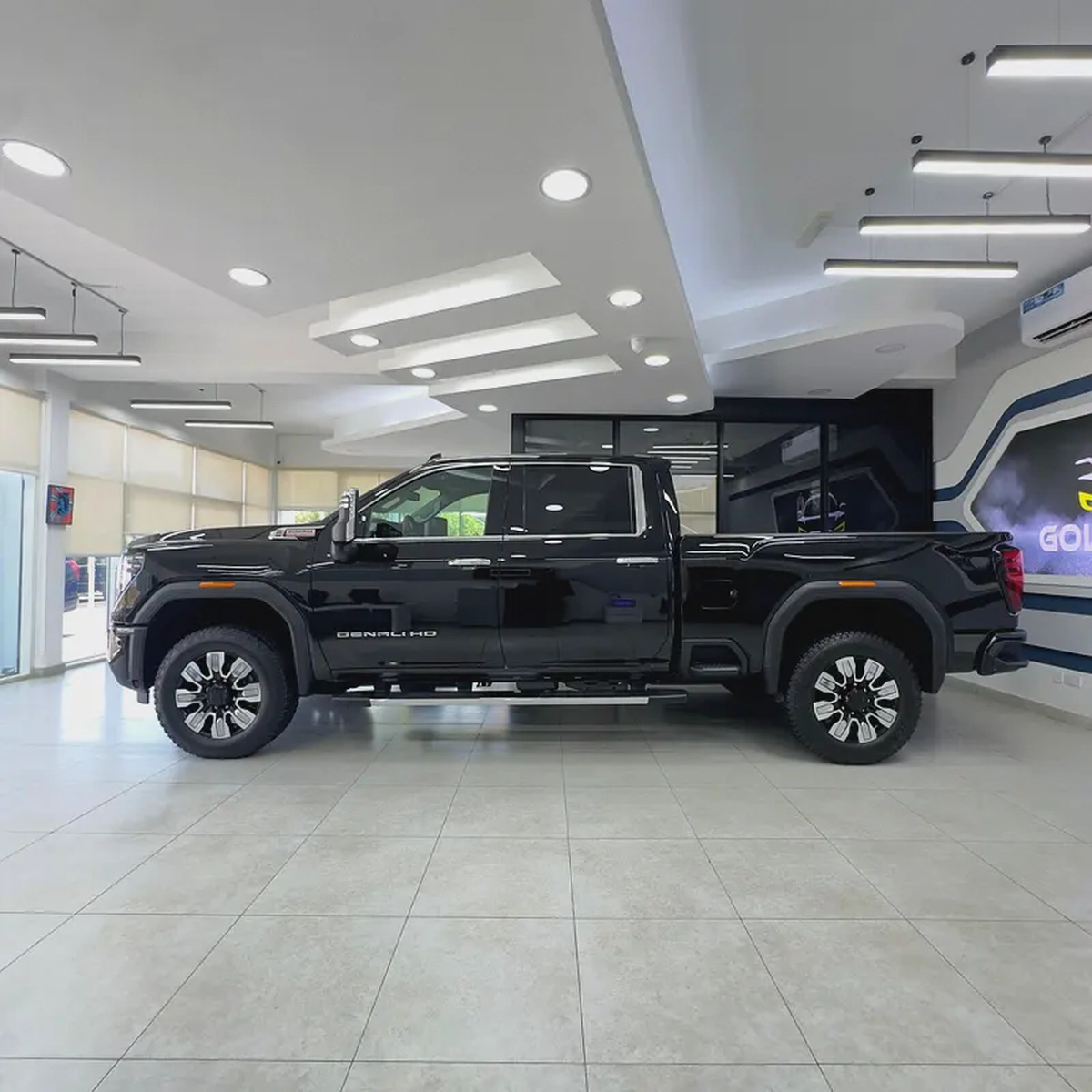 2026 GMC Sierra Denali 2500 HD-2-2