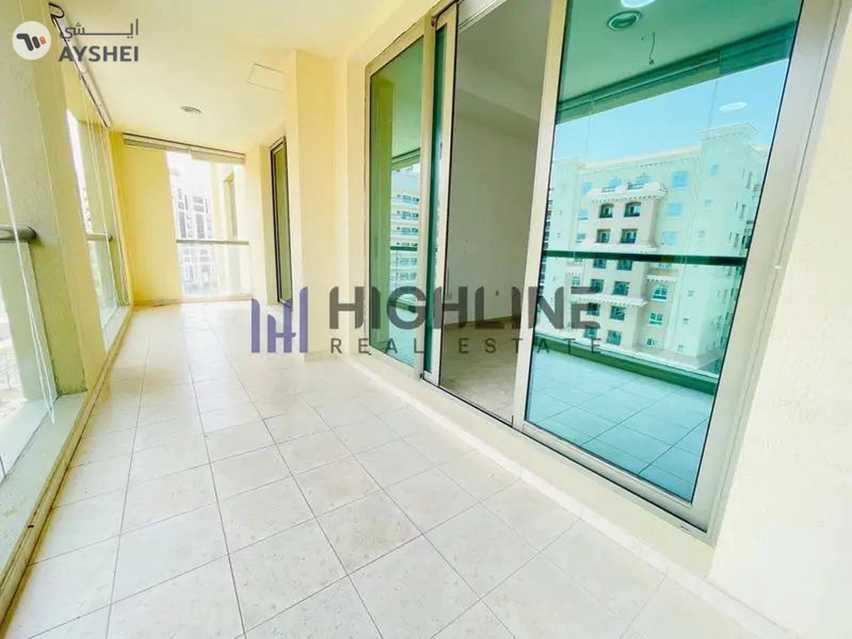 Spacious 2BR + Maids | Vacant On Transfer