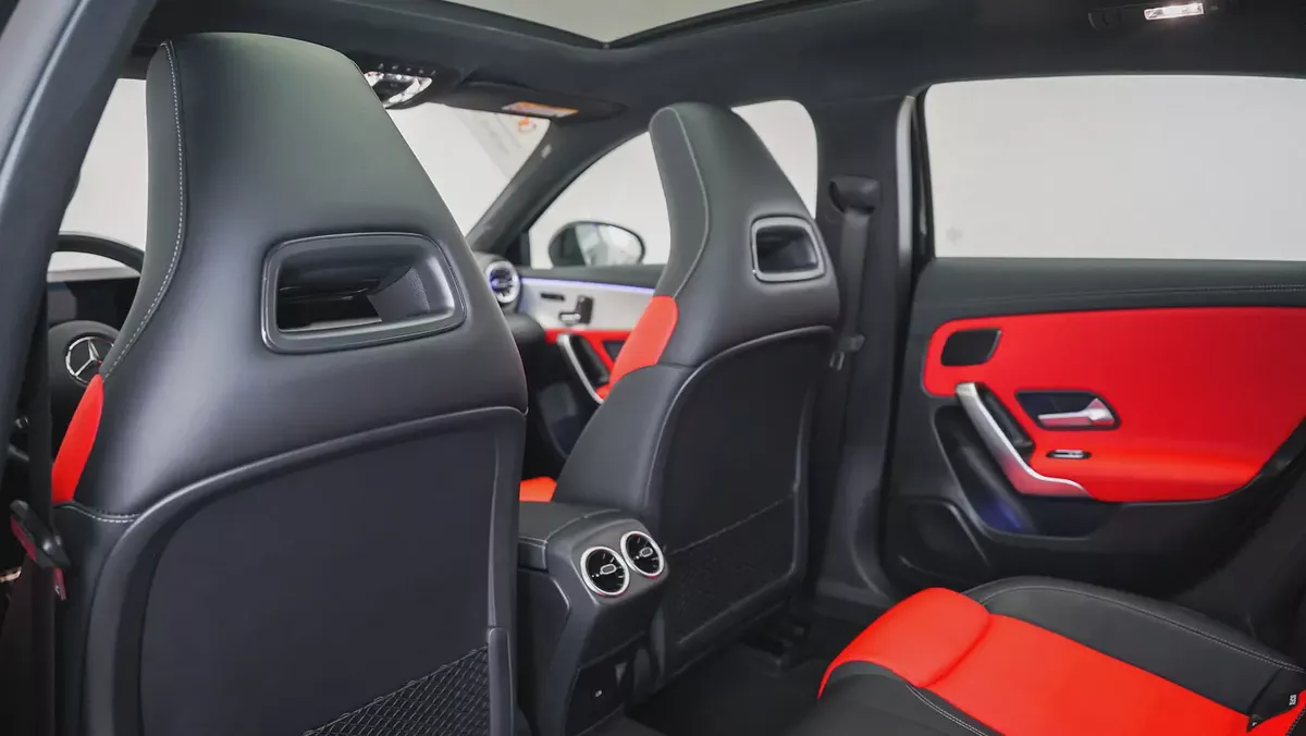 2025 Mercedes-Benz A 35 AMG 4MATIC | GCC Specs |Mercedes-Benz Active Warranty December 2029-4-4