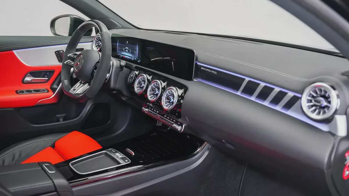 2025 Mercedes-Benz A 35 AMG 4MATIC | GCC Specs |Mercedes-Benz Active Warranty December 2029-5-5