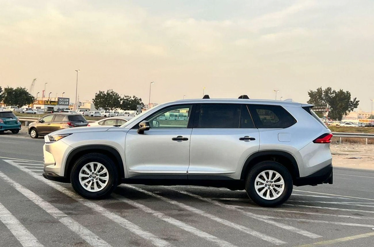 Toyota Grand Highlander -3-0