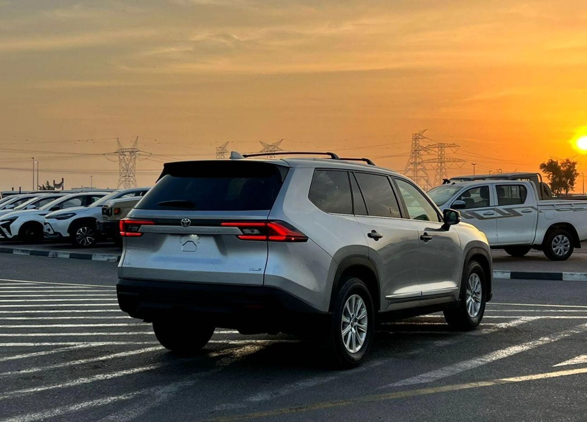 Toyota Grand Highlander -6-0