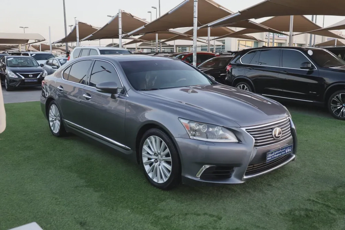Used Lexus LS 460 4 door 4.6L SWB 2014-12-12