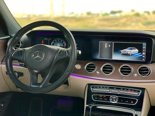 Mercedes-Benz E-Class E 300
