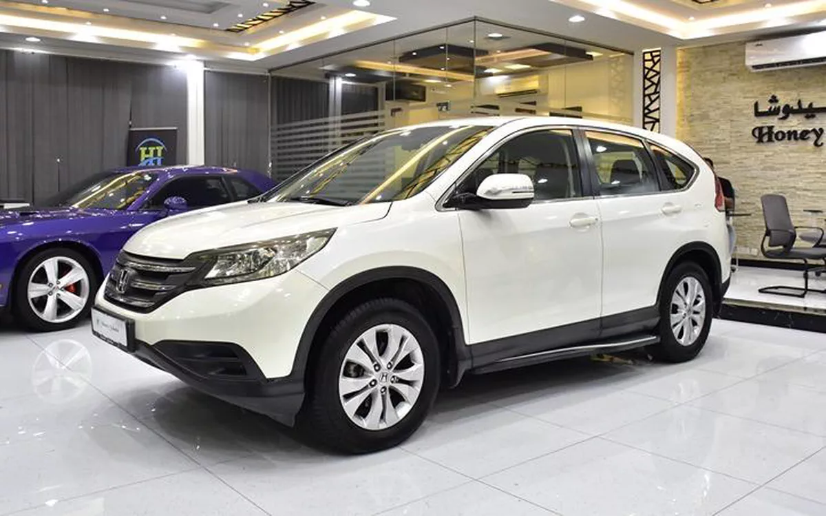 Honda CR-V ( 2013 Model ) in White Color GCC Specs-4-4