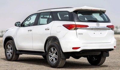 Toyota Fortuner Toyota Fortuner 2.4L Diesel AT MY2024-6