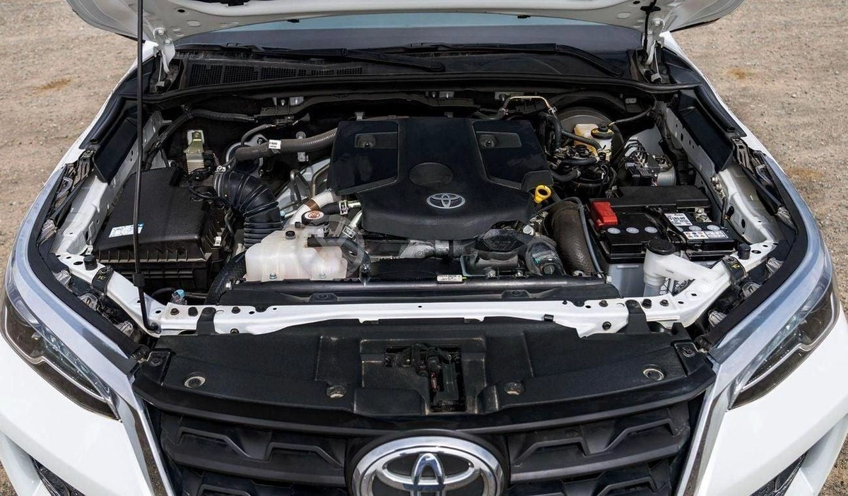 Toyota Fortuner Toyota Fortuner 2.4L Diesel AT MY2024-9-9