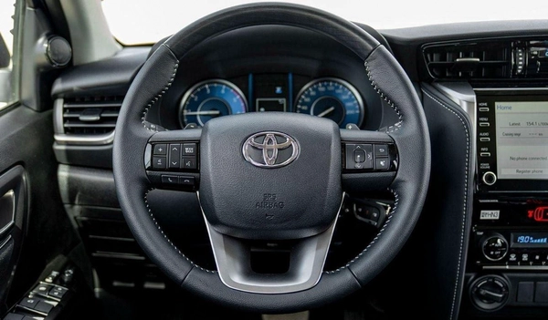 Toyota Fortuner Toyota Fortuner 2.4L Diesel AT MY2024