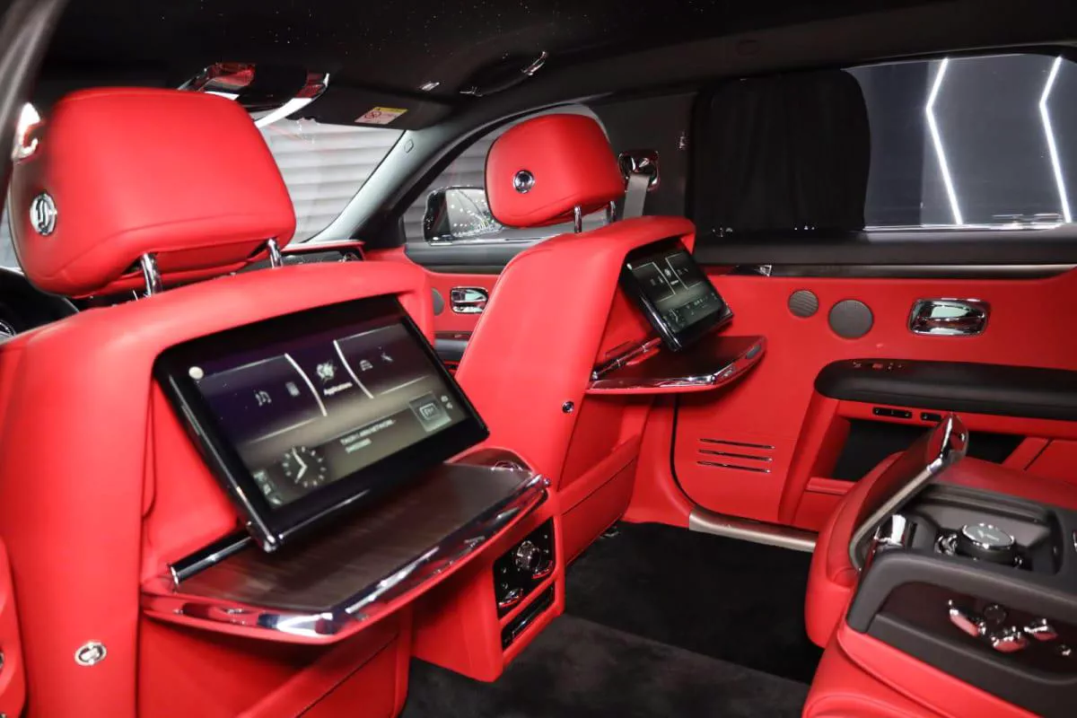 Rolls-Royce Ghost EWB-17-17