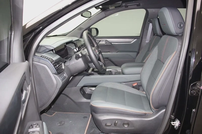 2025 GMC Acadia AT4 - GCC Specs - Brand New!-8