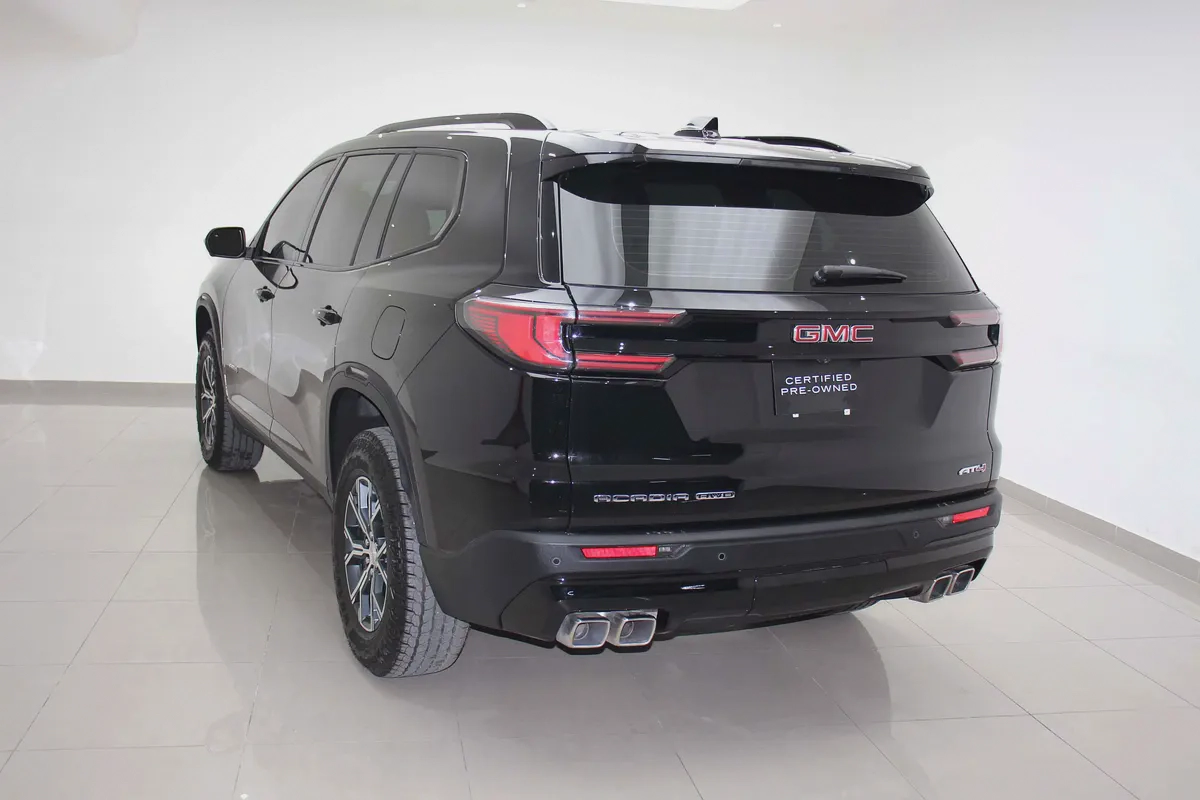 2025 GMC Acadia AT4 - GCC Specs - Brand New!-2-2