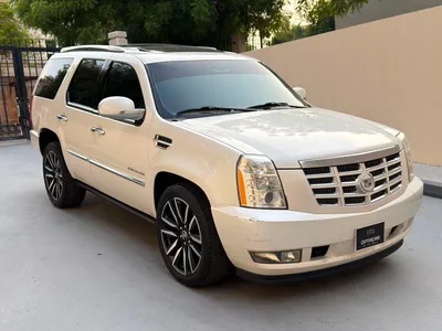 Gulf Specs 2011 CADILLAC ESCALADE PREMIUM 7-Seater, 6.2Litre V8-11