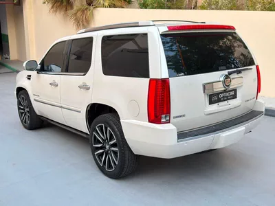 Gulf Specs 2011 CADILLAC ESCALADE PREMIUM 7-Seater, 6.2Litre V8-5