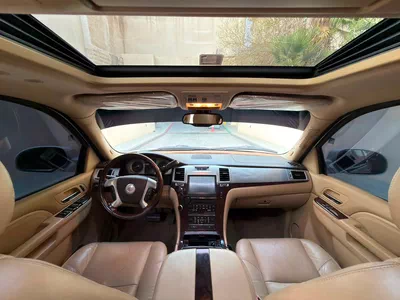 Gulf Specs 2011 CADILLAC ESCALADE PREMIUM 7-Seater, 6.2Litre V8-4