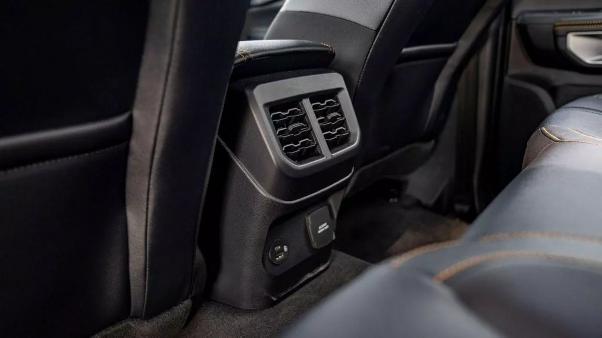 Ford Ranger WILDTRAK FORD RANGER DC WILDTRAK 2.0D AT 4X4 MY2023 – BLACK-9-0