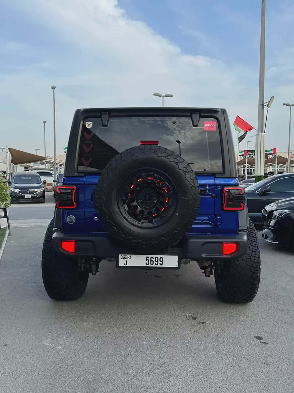 Wrangler Gcc specs in amazing condition with extra modifications-2-2