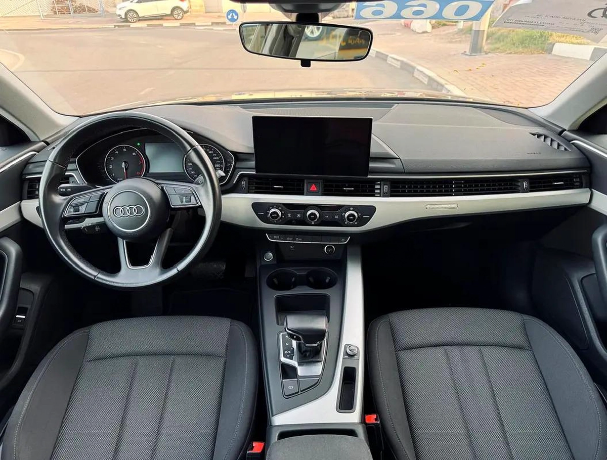 AUDI A4 TFSI - 2021 - ONLY 20113KM - SUPER CLEAN CAR FRESH JAPAN IMPORT