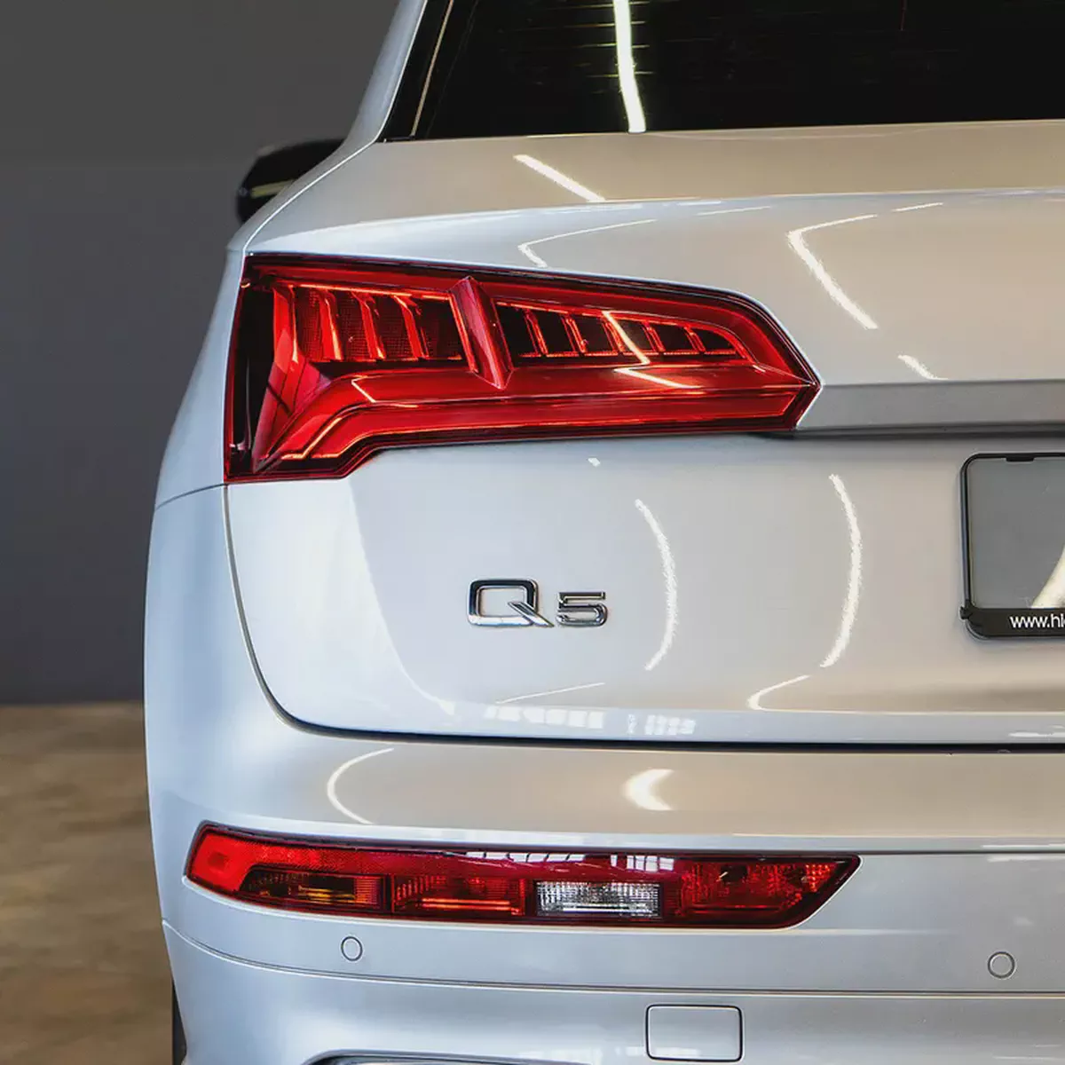 AED 1,724 p.m • 0% Downpayment • Audi Q5 45TFSI S-Line • 1 Year Warranty-5-5