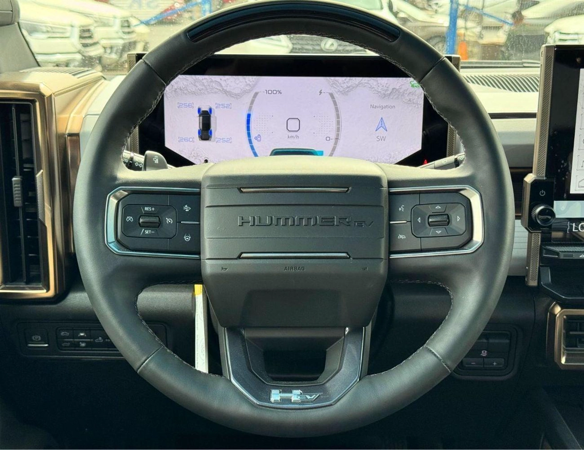 GMC Hummer EV PICKUP / 1.5L ELECTRIC / 360* CAMERA / PANORAMIC ROOF (CODE # 69056)