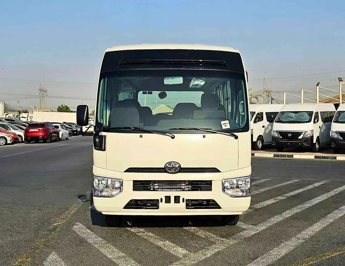 Toyota Coaster 23 SEATER || 2.8L DIESEL A/T | AUTO DOOR | HLF LUGGAGE RACK | PWR WINDOWS (CODE # COD28B)
