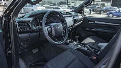 Toyota Hilux ADVENTURE 4.0L-9