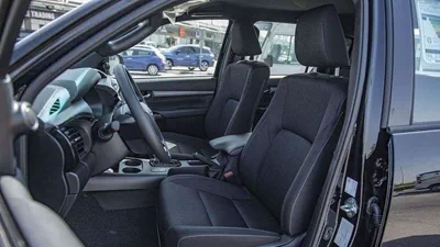 Toyota Hilux ADVENTURE 4.0L-5