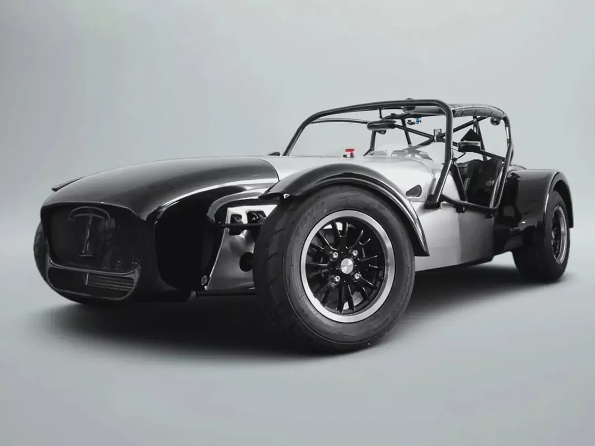2025 Caterham 420 Race Car / Caterham Race Series inc. 14 Races + Spares Pack Racing License-4-4