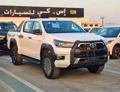 Toyota Hilux ADVENTURE WIDE BODY | 4.0L V6 PETROL | 360 CAMERA | BLIND SPOT | BULLBAR-3