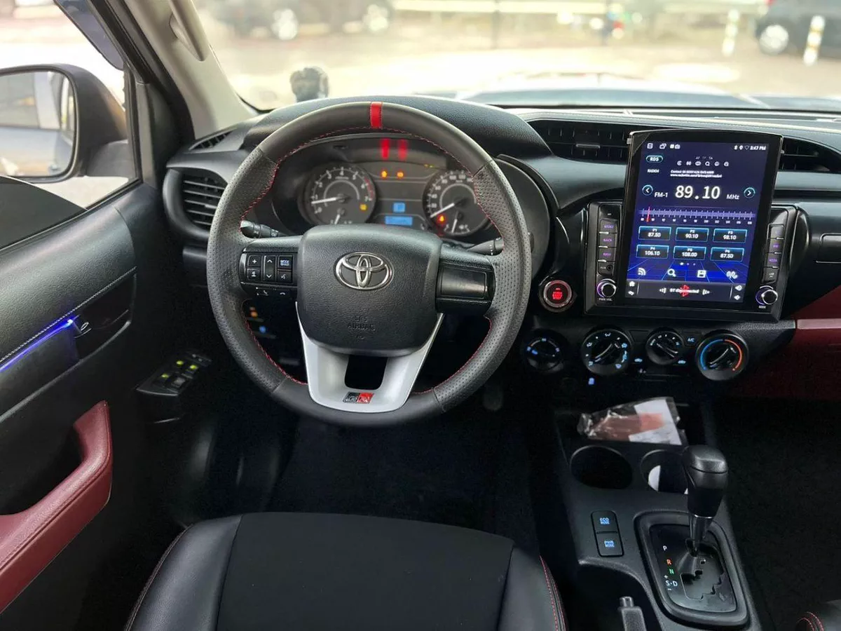 Toyota Hilux ADVENTURE 2021 toyota hilux - off road package - full option - BullBar 2.7L V4 - AWD 4x4 --11-0