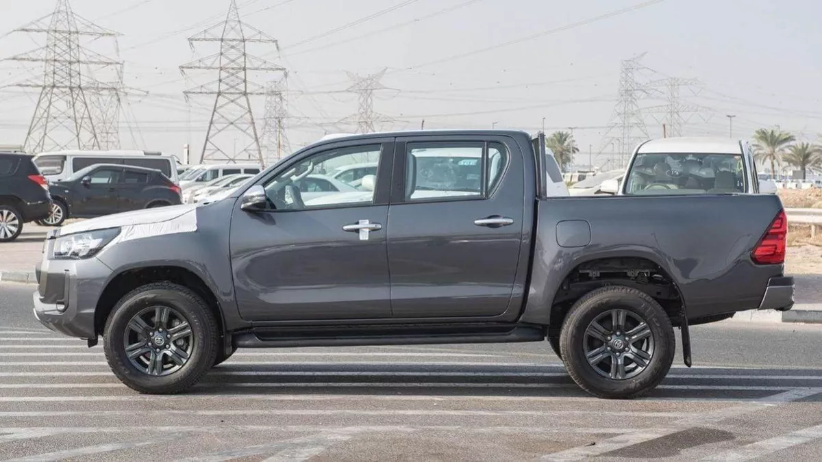 Toyota Hilux SGLX HILUX 2.4L AT DIESEL-6-0