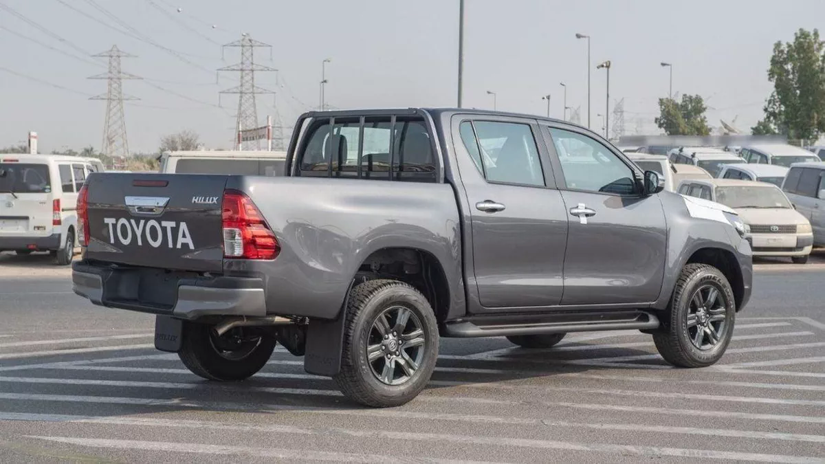 Toyota Hilux SGLX HILUX 2.4L AT DIESEL-8-0