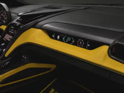 Lamborghini Revuelto-12
