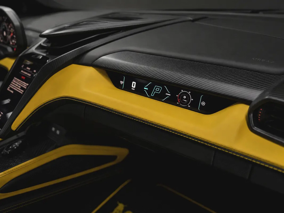 Lamborghini Revuelto-12-12