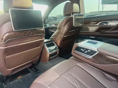 Pristine BMW 750Li Exclusive 2018 | GCC Specs | Full Service History-11