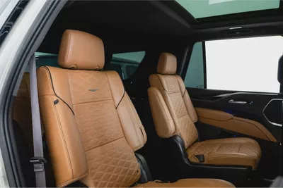 2023 CADILLAC ESCALADE 600 Sport Platinum / Full Cadillac Service History-14