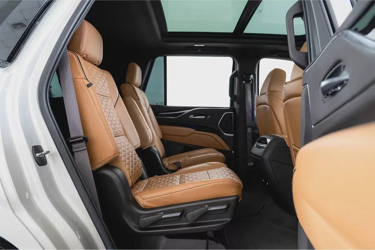 2023 CADILLAC ESCALADE 600 Sport Platinum / Full Cadillac Service History-13-13