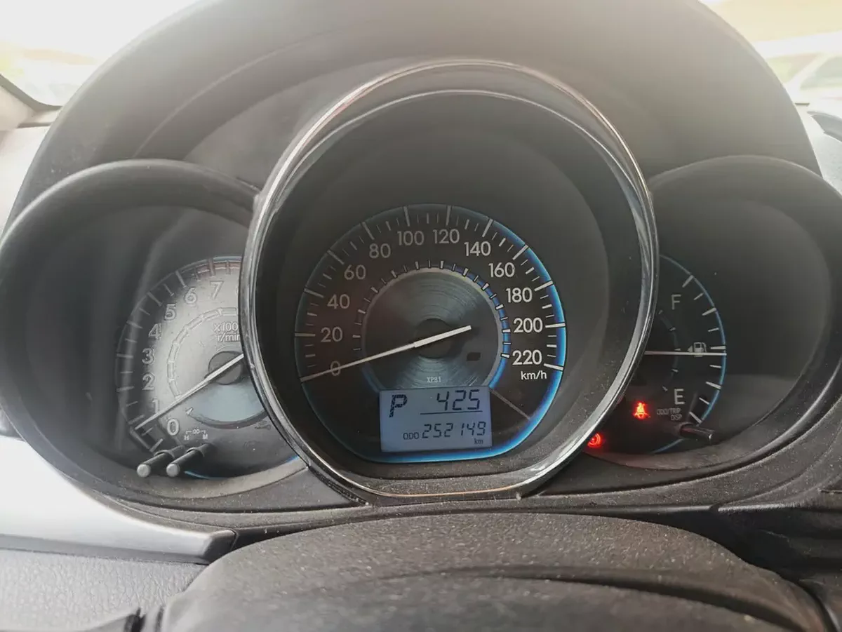 Toyota YARIS 2014 SE+ 1.5L Full Option Push Start-9-9