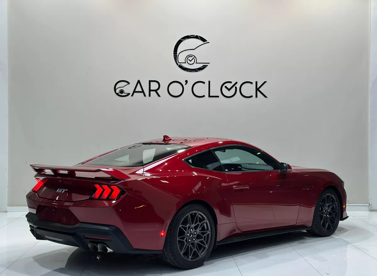 FORD MUSTANG GT FASTBACK PREMIUM-4-4