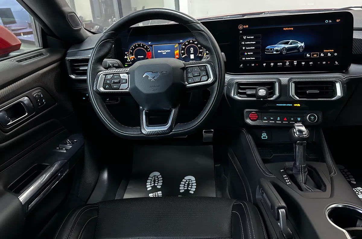 FORD MUSTANG GT FASTBACK PREMIUM-1-1