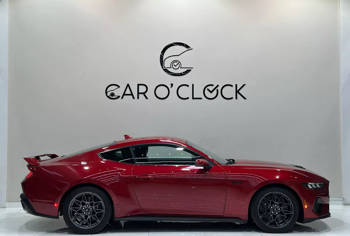 FORD MUSTANG GT FASTBACK PREMIUM-2-2