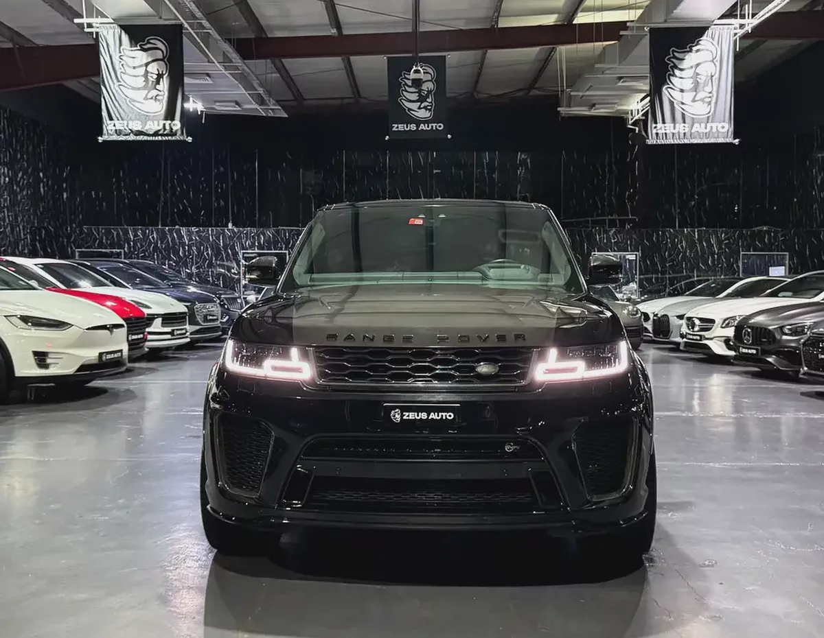2018 Range Rover Sport SVR | GCC | Well Maintained-1-1