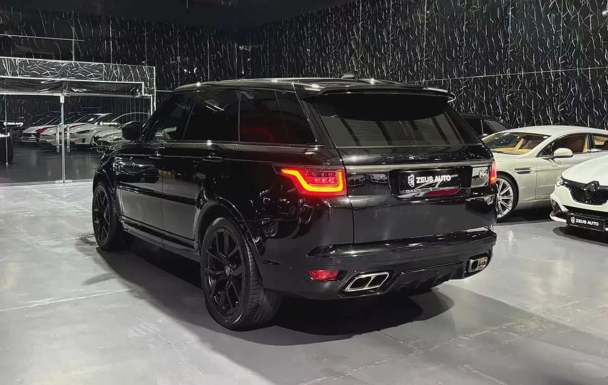 2018 Range Rover Sport SVR | GCC | Well Maintained-4-4