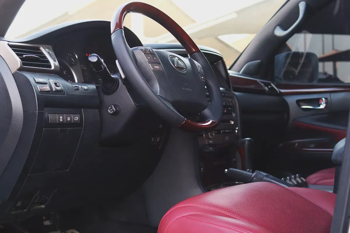 Lexus LX 570 Sport 2015 | GCC Specs | Pristine Condition-12-12