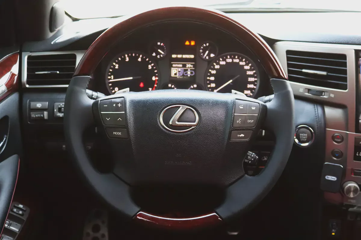 Lexus LX 570 Sport 2015 | GCC Specs | Pristine Condition-17-17
