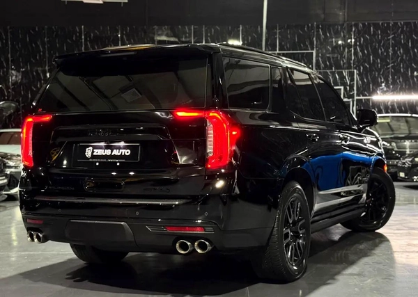 GMC Yukon 2024 GCC specs for 215,000.00 AED