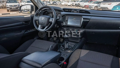 Toyota Hilux Toyota Hilux 2.4L AT Full option 2024-10