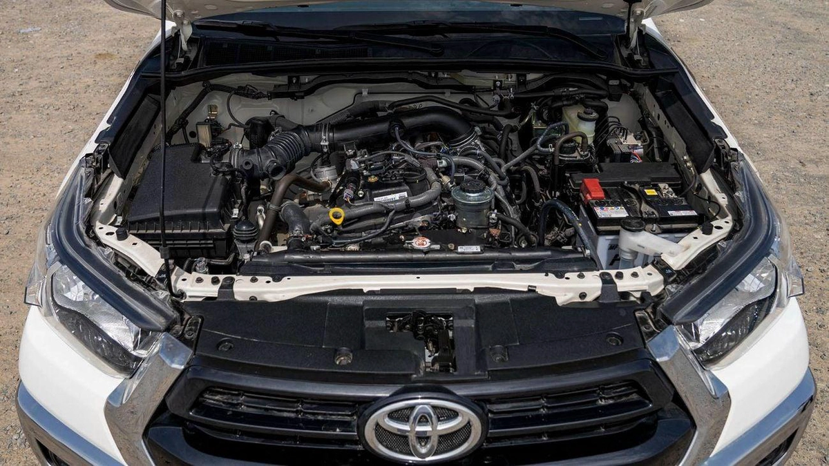 Toyota Hilux Toyota Hilux 2.4L AT Full option 2024-21-21