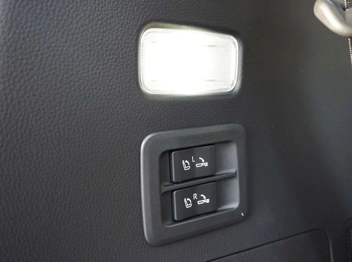 Toyota Land Cruiser GR SPORT DIESEL FULL OPTION 2026-19-19