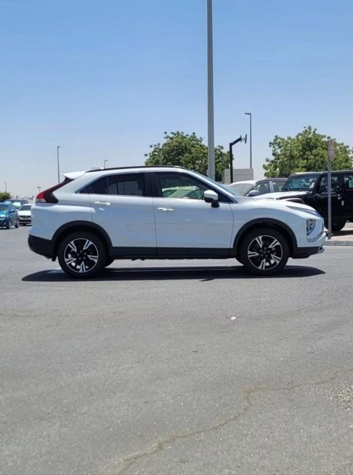 Mitsubishi Eclipse ECLIPSE CROSS-4-0