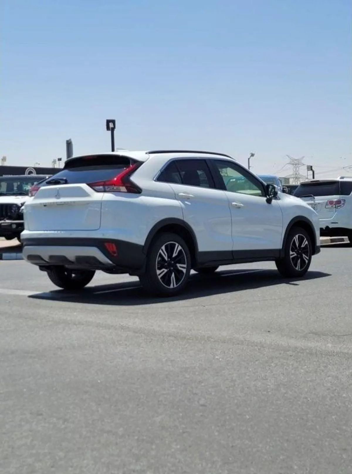 Mitsubishi Eclipse ECLIPSE CROSS-5-0